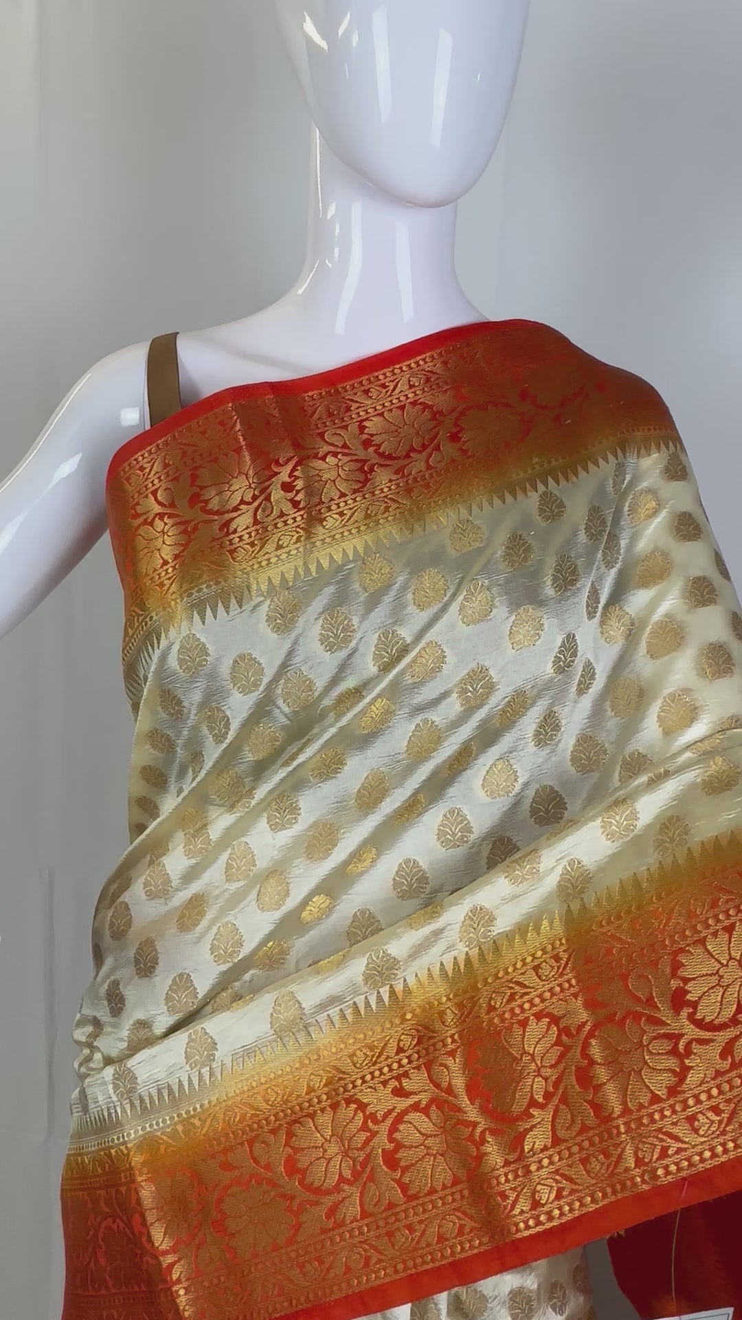 Banarasi Balatan Silk Saree with Matching Blouse Piece